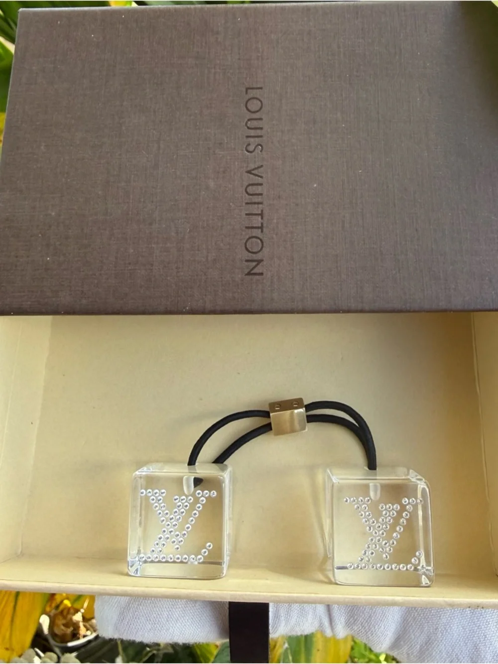 Louis Vuitton Dice Hair Tie Hair Accessory Authentic Rhinestone Cube Crystal - Picture 4 of 8